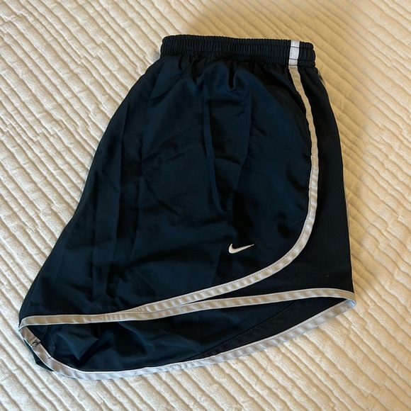 Nike Navy Running Shorts - Picture 1 of 3